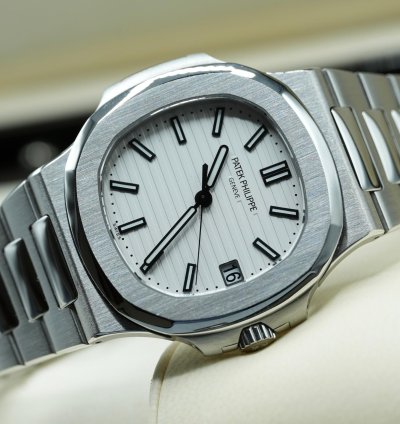 Patek Philippe Nautilus 2012 Nautilus 5711 White Dial Discontinued - Excellent Condition Full Set