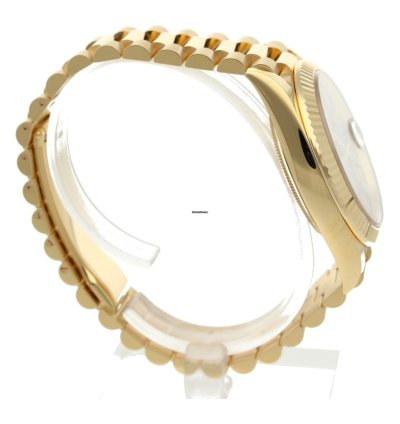 Rolex Day-date 40 228238-