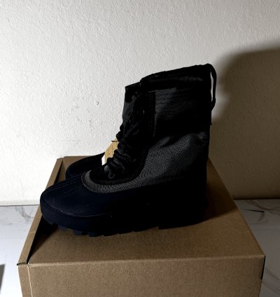 Size 9 5 - Adidas Yeezy 950 Boot Pirate Black