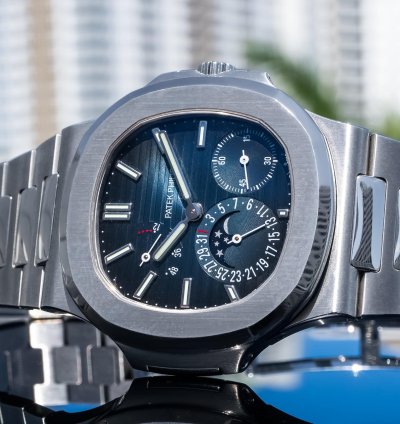 Patek Philippe Nautilus 2022 Nautilus 5712 1a Blue Dial 40mm