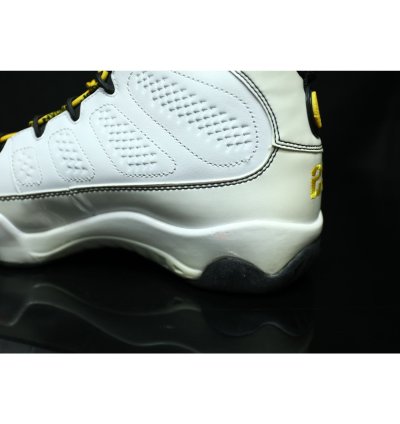 2011 Air Jordan 9 Retro Quai 54 White 302370 105 Size 9 5