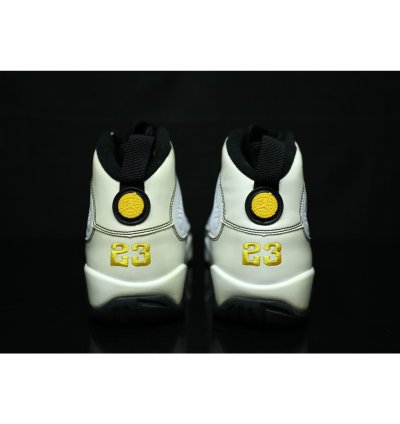 2011 Air Jordan 9 Retro Quai 54 White 302370 105 Size 9 5
