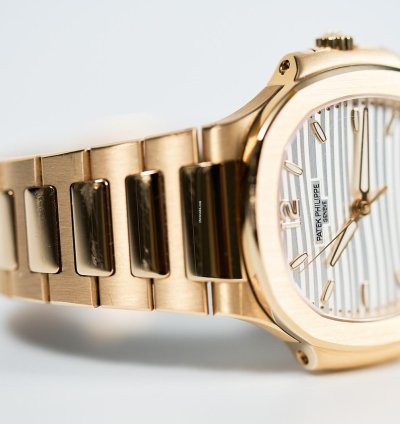 Patek Philippe Nautilus 2024 Nautilus Silver Opaline Dial