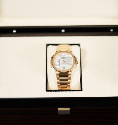 Patek Philippe Nautilus 2024 Nautilus Silver Opaline Dial