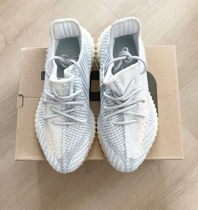 Steal Adidas Yeezy Boost 350 V2 Cloud White - Size 9
