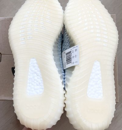 Steal Adidas Yeezy Boost 350 V2 Cloud White - Size 9