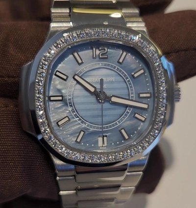 Patek Philippe Nautilus 33 6mm Steel - Blue Satin Finished Dial - Bracelet 7008-1a-001