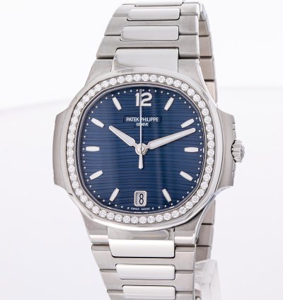Patek Philippe Nautilus 35 Steel Blue Diamond 7118 1200a-001 Like New 2021 Full Set