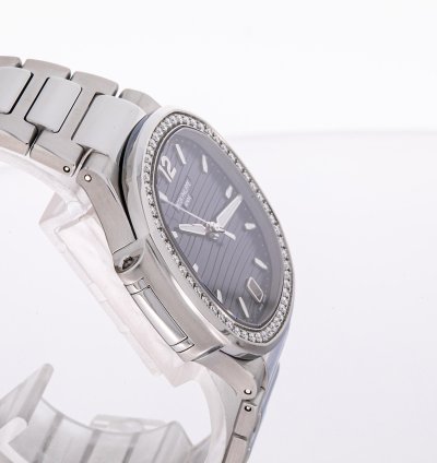 Patek Philippe Nautilus 35 Steel Blue Diamond 7118 1200a-001 Like New 2021 Full Set