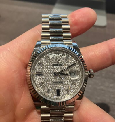 Rolex Day-date 40 228239 - 40mm President White Gold Pave Dial