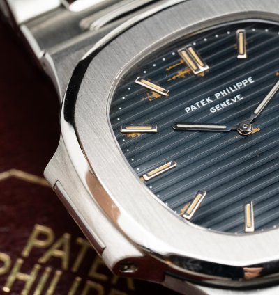 Patek Philippe Nautilus 3700 1 Extract Cork Box
