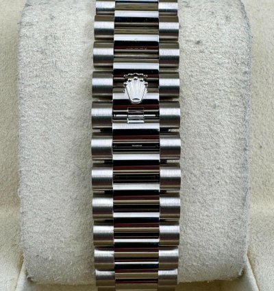 Rolex Day-date 40 228239 40mm White Gold Pave Dial Unworn 2023