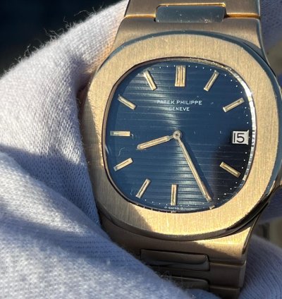 Patek Philippe Nautilus 3700 1 Nautilus Jumbo Gelbgold Tritium Zifferblatt Box Stammbuchauszug
