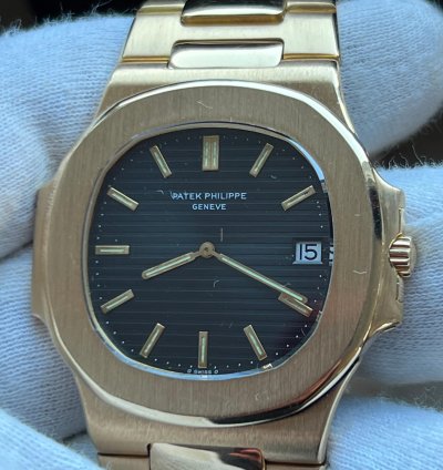 Patek Philippe Nautilus 3700 1 Nautilus Jumbo Gelbgold Tritium Zifferblatt Box Stammbuchauszug