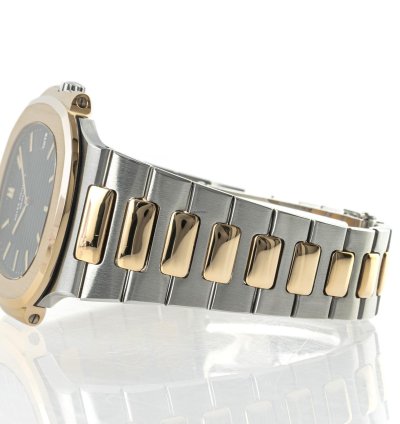 Patek Philippe Nautilus 3700 1 Service November 2023