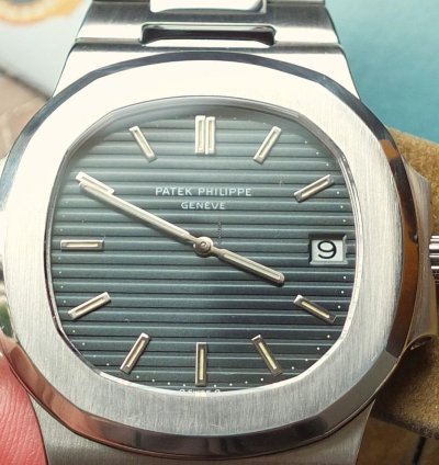 Patek Philippe Nautilus 3700 11 Nautilus Stahl Sigma Dial Blue-green Korkbox 1985 Service Pp Aus 09 2020