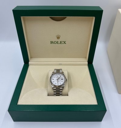 Rolex Day-date 40 228239 Mete