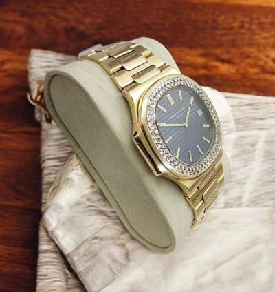 Patek Philippe Nautilus 3700 13