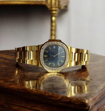 Patek Philippe Nautilus 3700 13