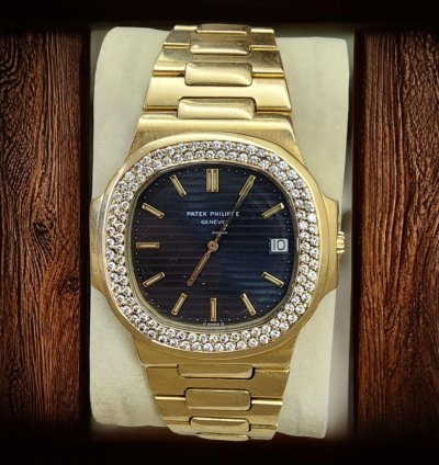 Patek Philippe Nautilus 3700 13
