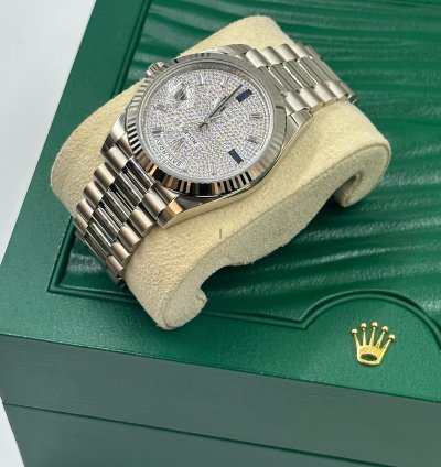 Rolex Day-date 40 228239 Pave