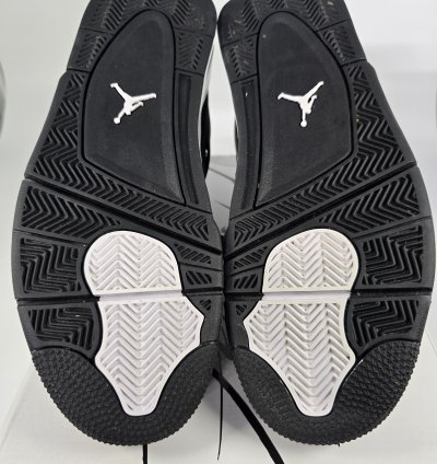 2024 Air Jordan 4 Retro White Thunder