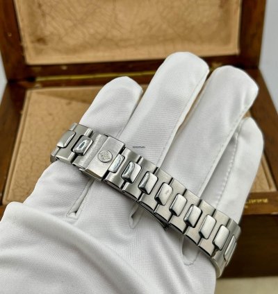 Patek Philippe Nautilus 3700 Jumbo 1973 Extrait Archive Box