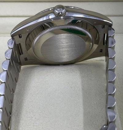 Rolex Day-date 40 228239 White Roman White Gold President