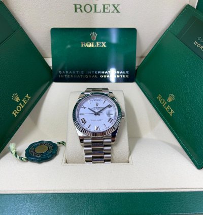 Rolex Day-date 40 228239 White Roman White Gold President