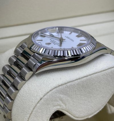 Rolex Day-date 40 228239 White Roman White Gold President