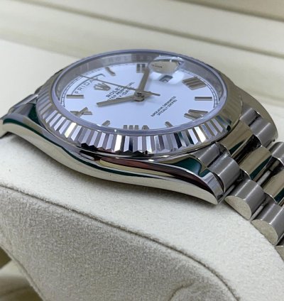Rolex Day-date 40 228239 White Roman White Gold President