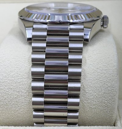 Rolex Day-date 40 228239 White Roman White Gold President