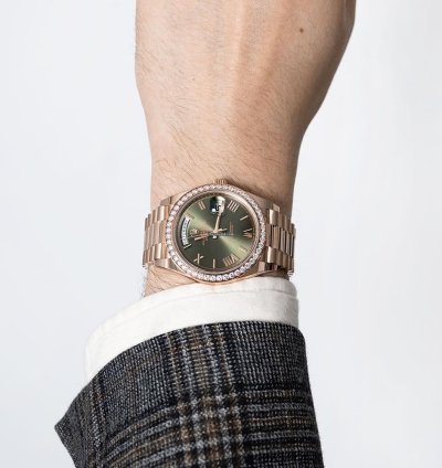 Rolex Day-date 40 228345rbr 18k Rose Gold Green Roman Dial 40 Mm