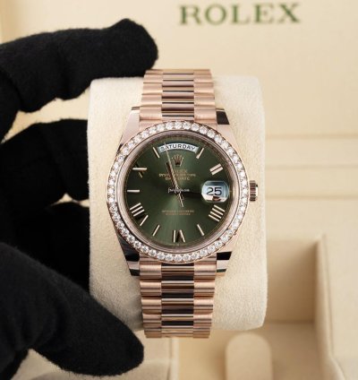 Rolex Day-date 40 228345rbr 18k Rose Gold Green Roman Dial 40 Mm