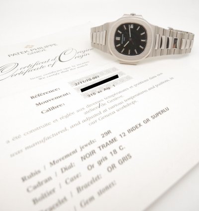 Patek Philippe Nautilus 3711 1g-001 With Paper