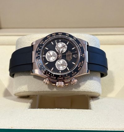 Rolex Daytona Cosmograph Daytona - Rose Gold - 126515ln - 2024