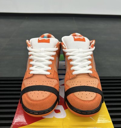 72358 Nike Dunk Low Sb Concepts Orange Lobster