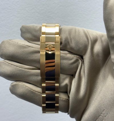 Rolex Daytona Cosmograph Daytona - Yellow Gold - Black Dial - Oyster - New 2024 Box And Papers