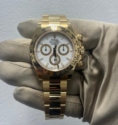 Rolex Daytona Cosmograph Daytona - Yellow Gold - White Dial - Oyster - New 2024 Box And Papers