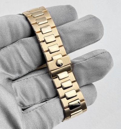 Patek Philippe Nautilus 3800 1 Yellow Gold Black Dial 1983