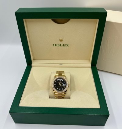 Rolex Day-date 40 228348rbr Bagutte Black
