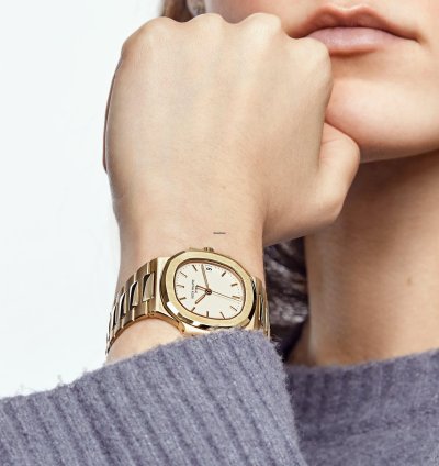 Patek Philippe Nautilus 3800 1j-001 Yellow Gold White Dial 2000