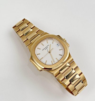 Patek Philippe Nautilus 3800 1j-001 Yellow Gold White Dial 2000