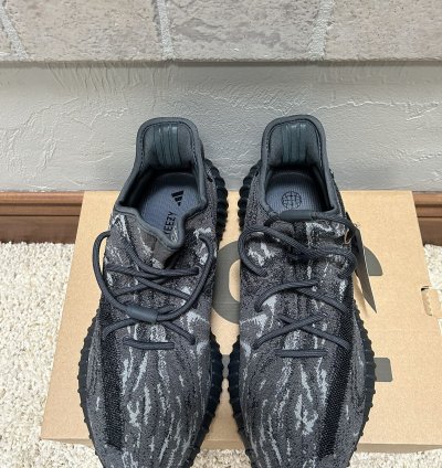 Yeezy 350 Boost V2