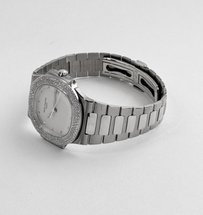 Patek Philippe Nautilus 3800 4g-001 White Gold White Dial Diamond Set 2004
