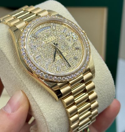 Rolex Day-date 40 228348rbr Pave