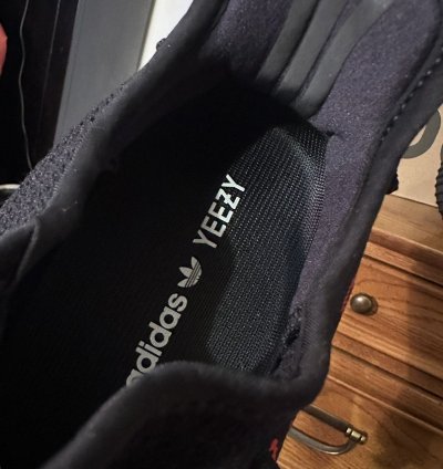 Yeezy 350 Boost V2 Bred Black Red 2020 New