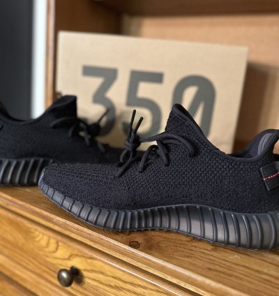 Yeezy 350 Boost V2 Bred Black Red 2020 New