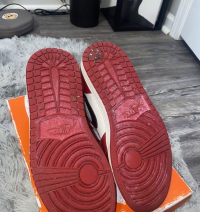 Air Jordan 1 Chicago Lost And Found Size 8 5