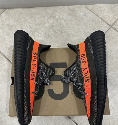 Yeezy 350 Carbon Beluga